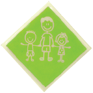 WHITE CHOCOLATE SQUARES - PRINTED WITH GREEN FAMILLY (DAD & 2 KIDS) 